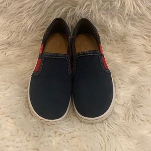 Ariat blue and red Cruisers.